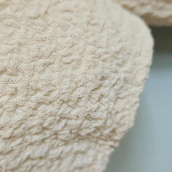 Calvin Klein, Woman's, Sz XS runs Big, light Yellow, NWT, Light Weight Blouse, - Picture 3 of 10